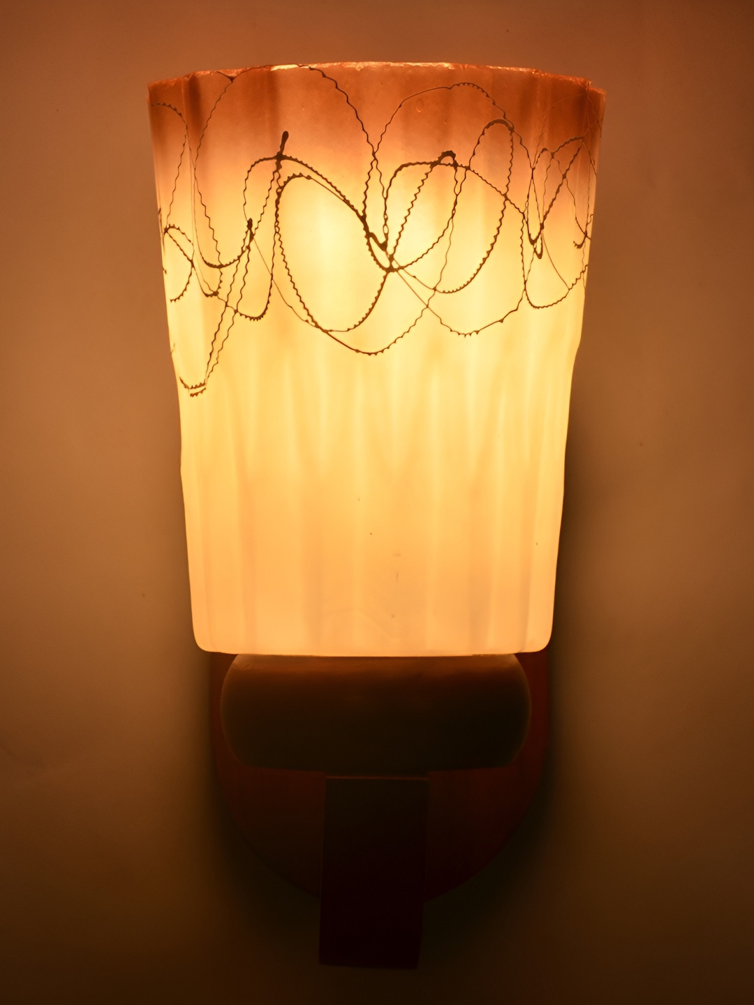 

Afast Brown & White Textured Glass Cylindrical Wall Lamp
