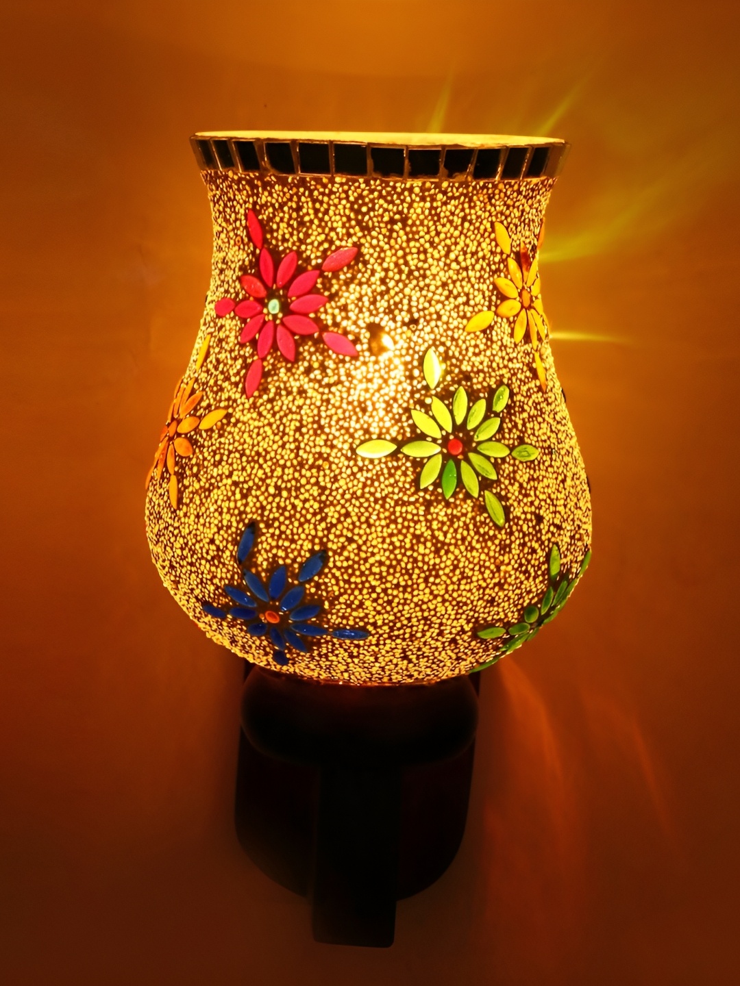 

Afast White Wood Wall Lamp