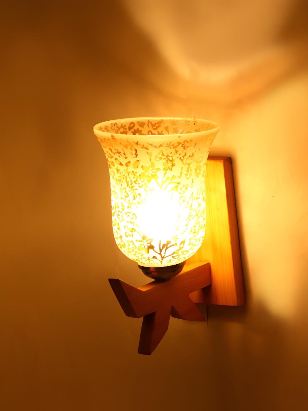 

Afast White & Beige Bell Glass Wall Lamp