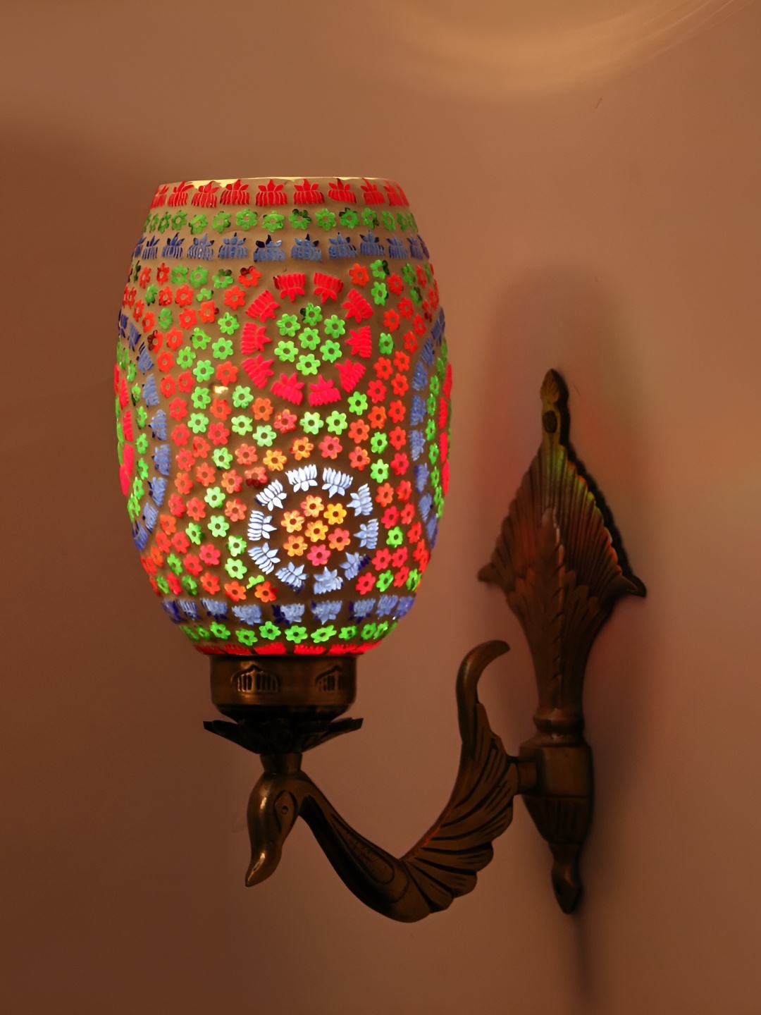 

Afast Brown & Red Textured Abstract Shaped Glass Wall Lamp