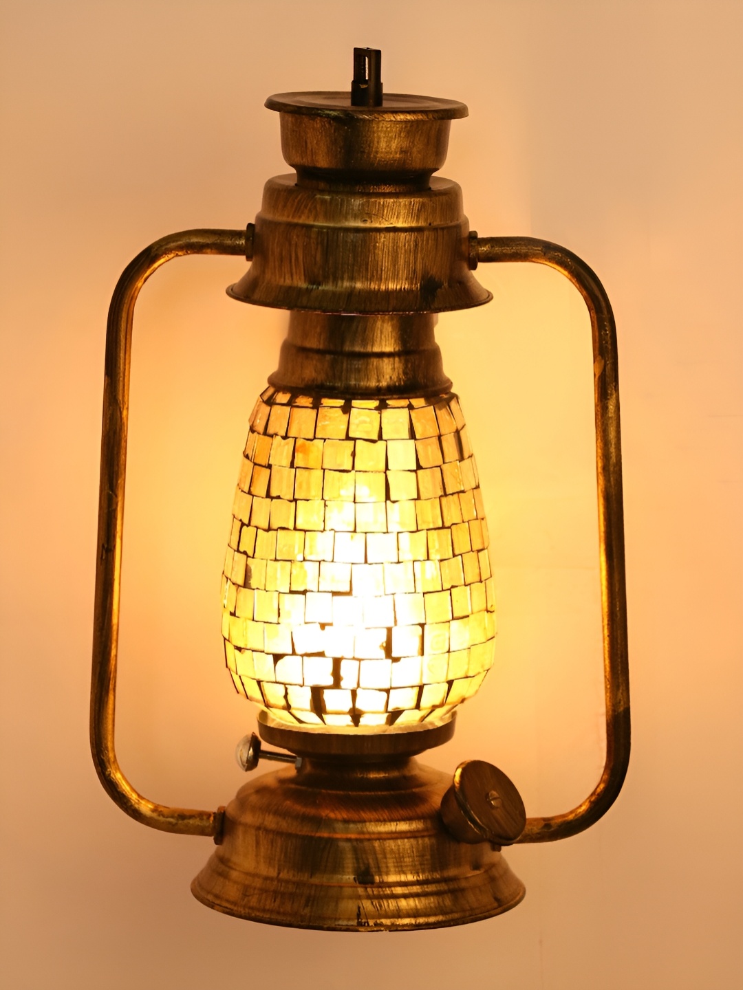 

Afast Gold Toned Textured Glass Wall Lamp