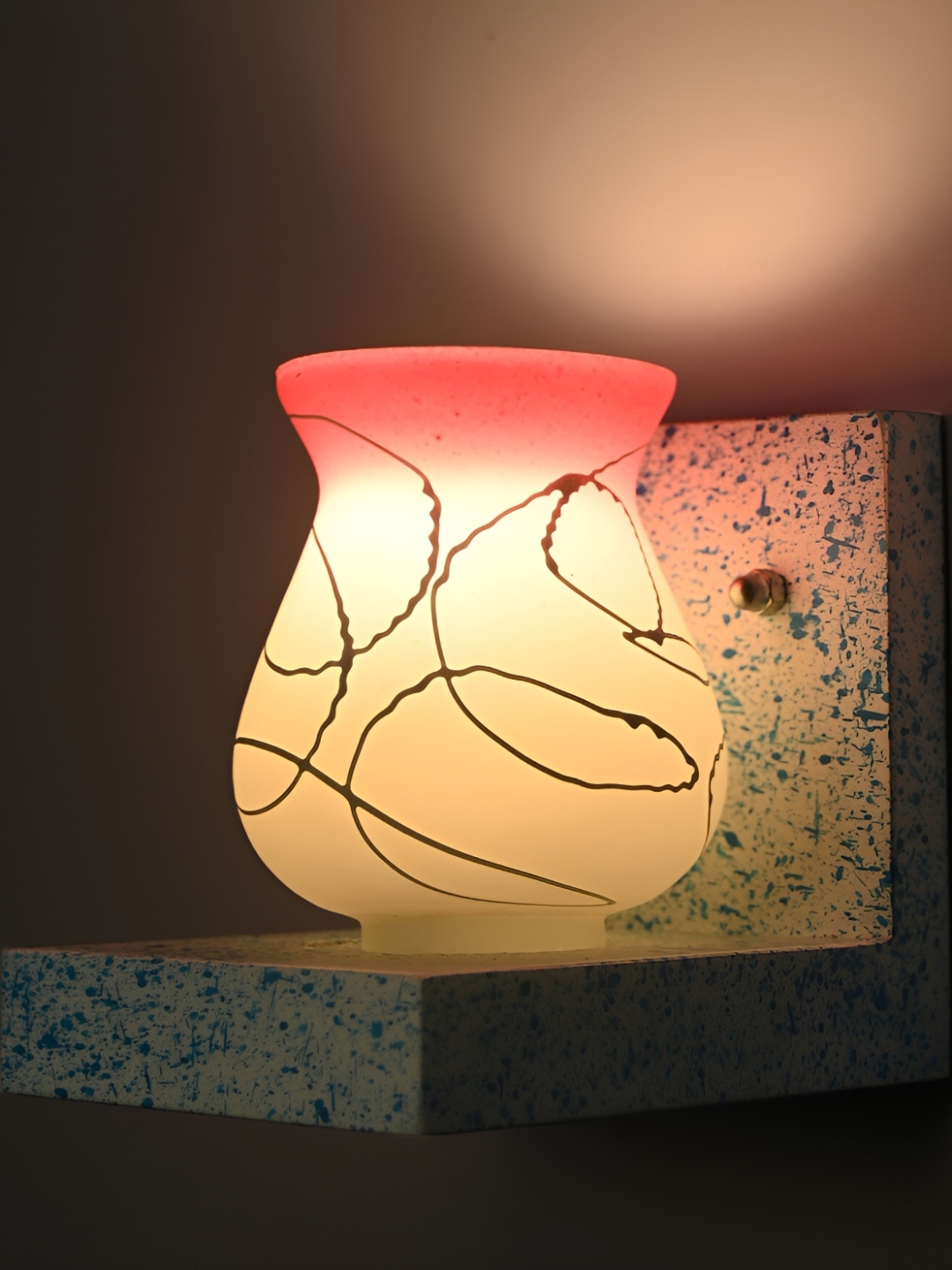 

Afast Grey & Pink Printed Abstract Shaped Glass Wall Lamp