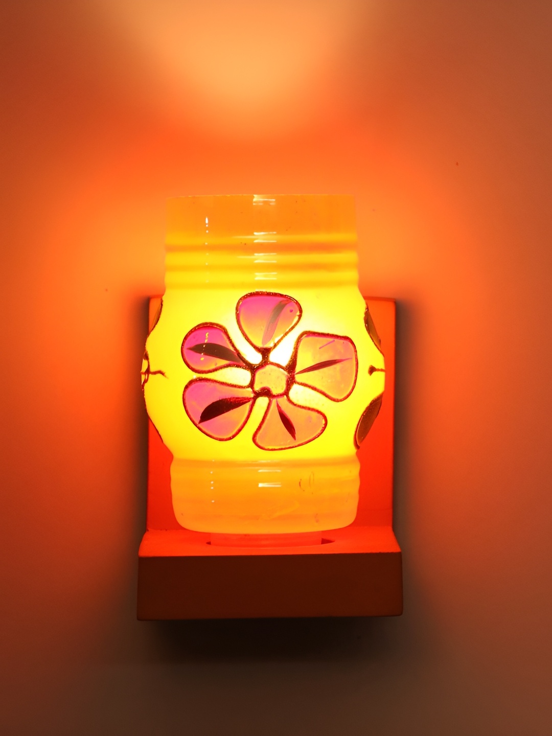 

Afast Orange & Red Abstract Glass Wall Lamp