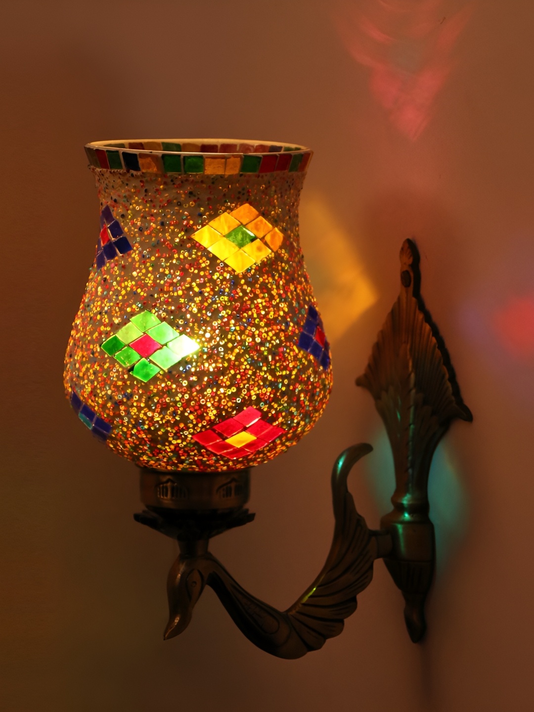 

Afast White & Beige Textured Traditional Abstract Shaped Wooden Wall Lamp