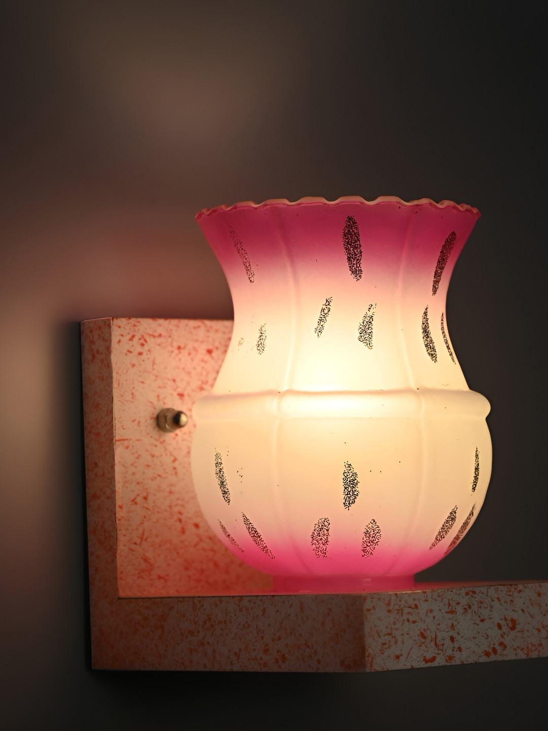 

Afast Pink & Grey Printed Abstract Shaped Glass Wall Lamp