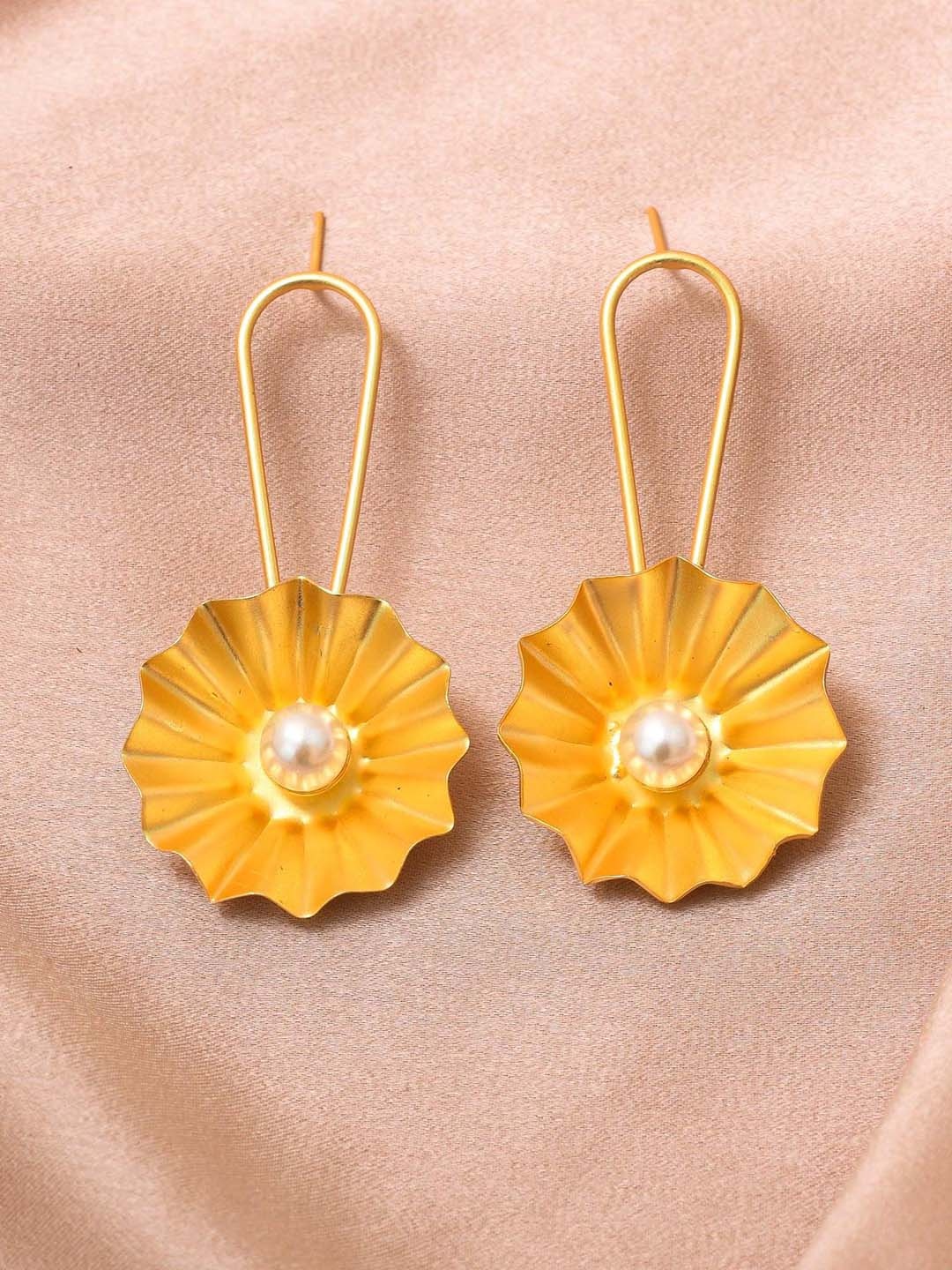 

ZURII Brass Plated Drop Earrings, Gold