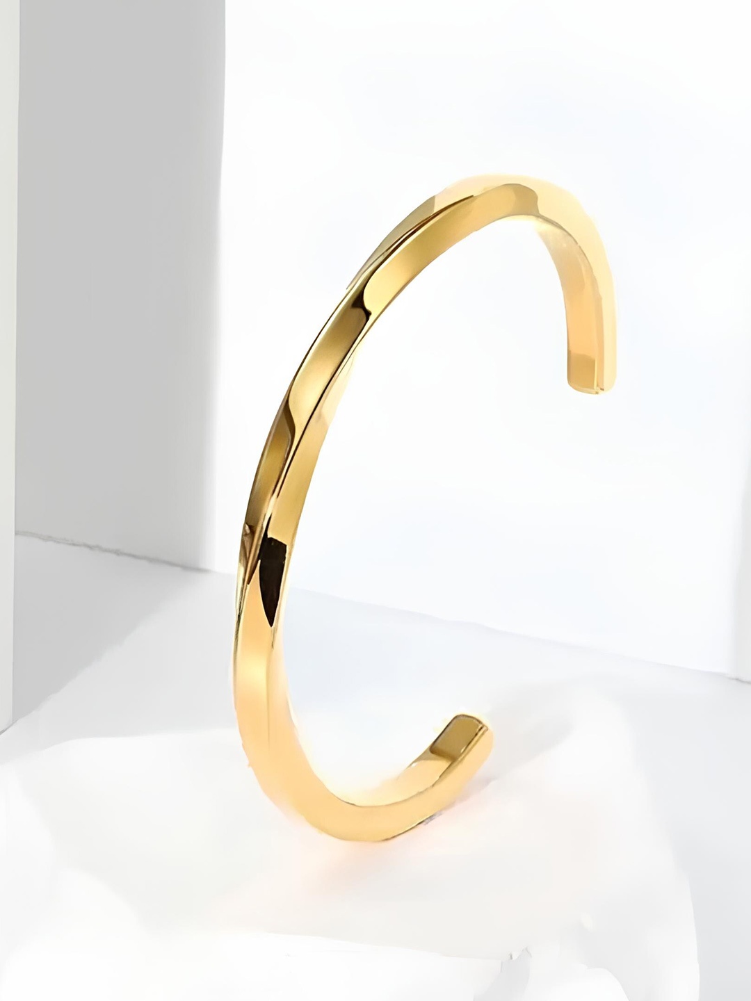 

KARISHMA KREATIONS Unisex Gold-Plated Kada Bracelet