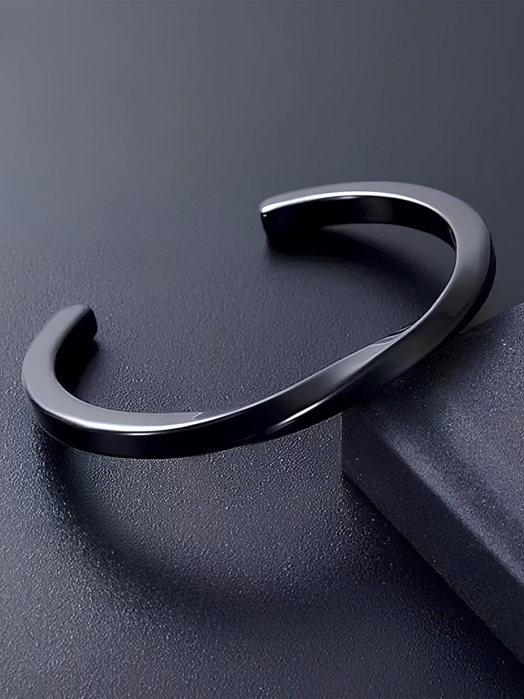 

KARISHMA KREATIONS Unisex Stainless Steel Kada Bracelet, Black
