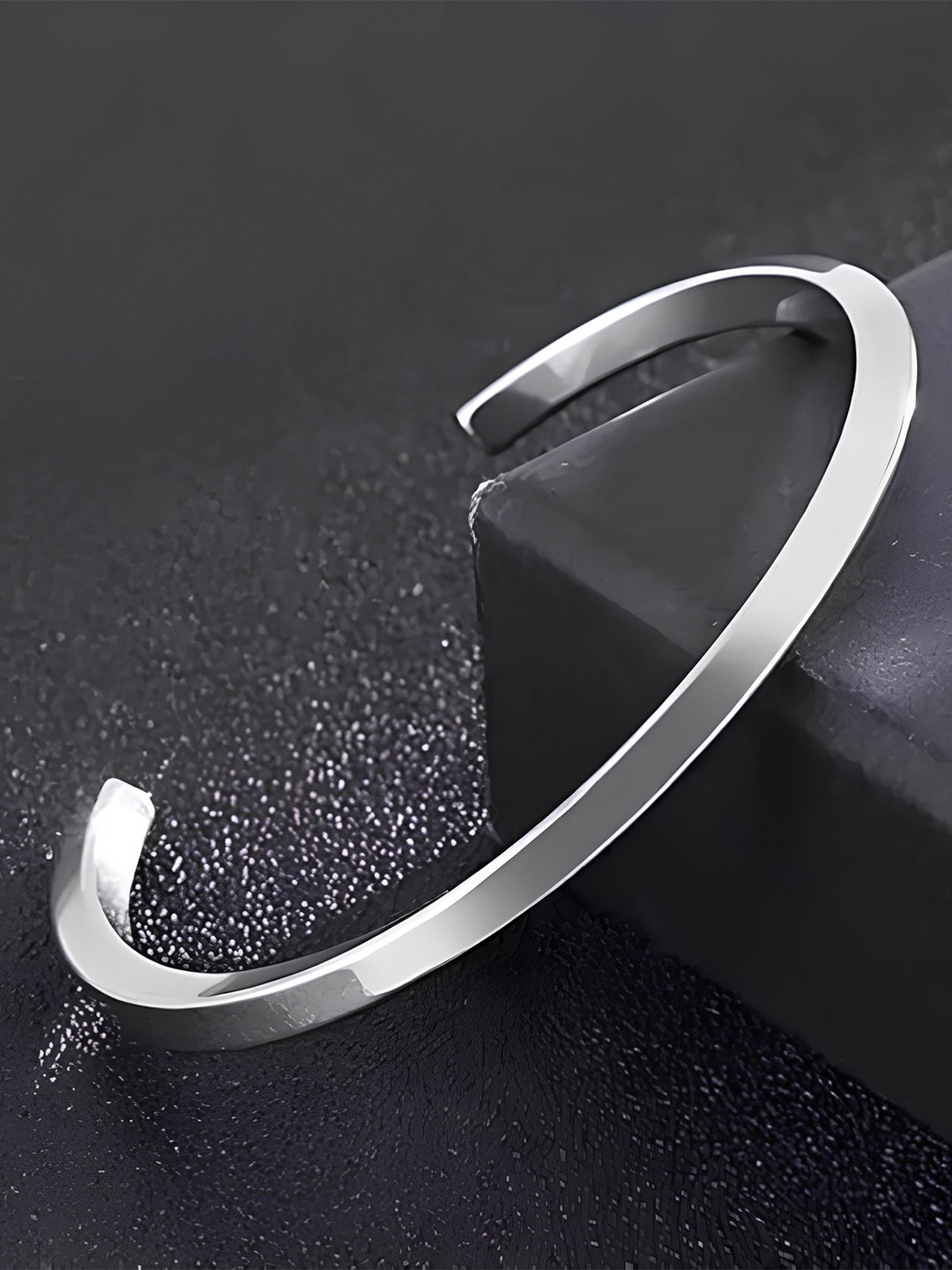 

KARISHMA KREATIONS Set of 2 Unisex Silver-Plated Kada Bracelet