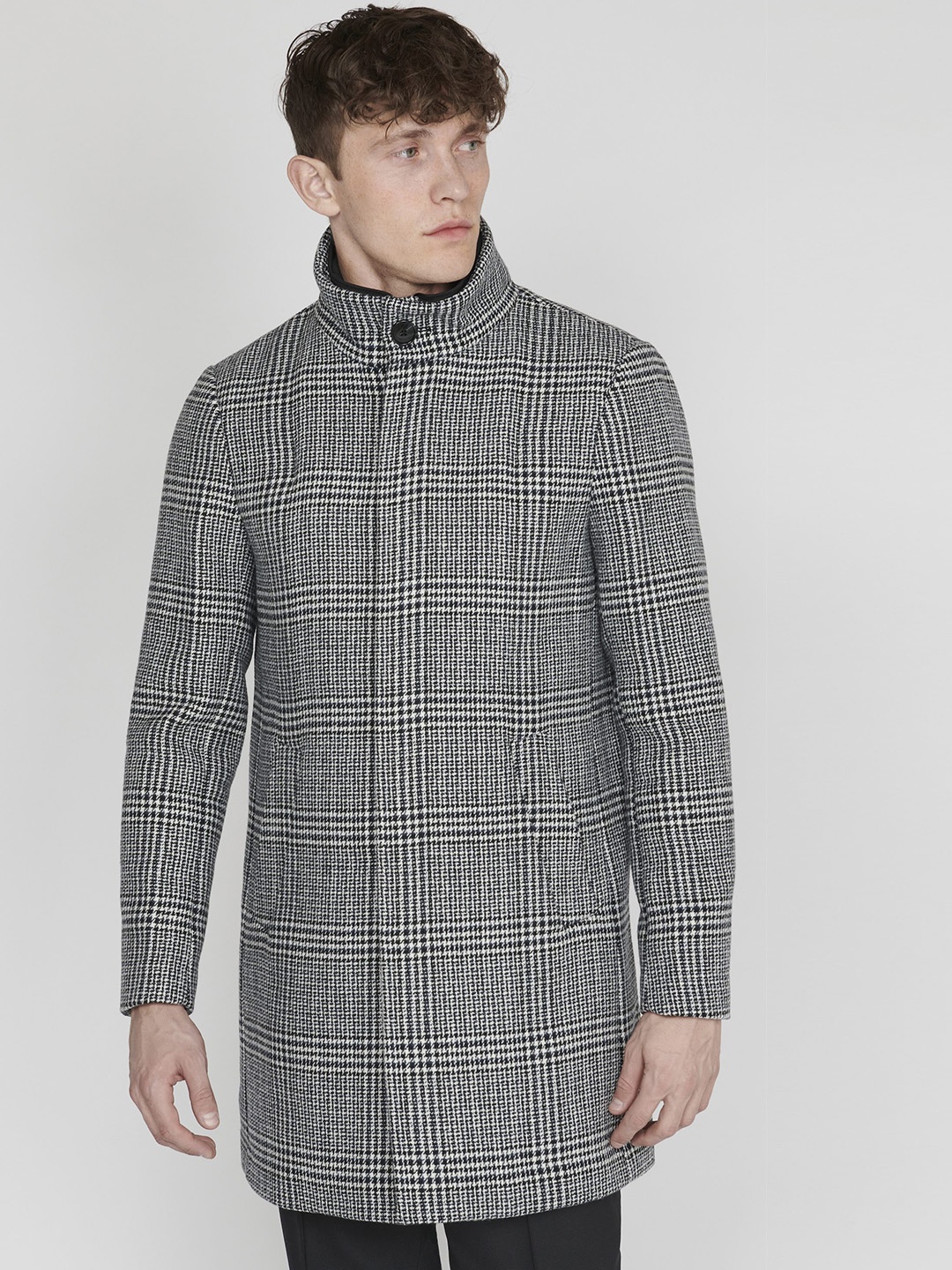 

Matinique Checked Stand Collar Single-Breasted Hip Length Overcoat, Black
