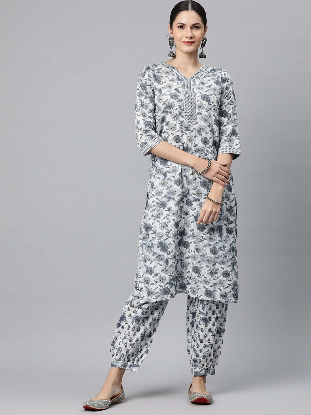 

Readiprint Fashions Floral Printed Pure Cotton Kurta with Salwar, Grey