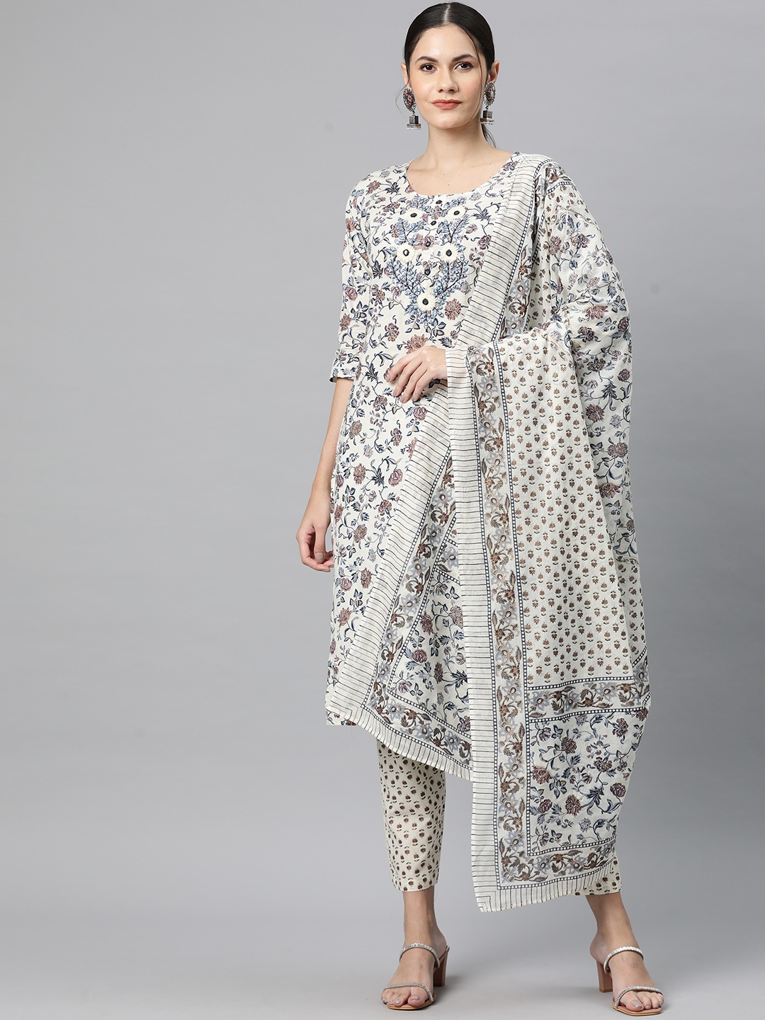

Readiprint Fashions Floral Printed Mirror Work Pure Cotton Kurta Set, Grey