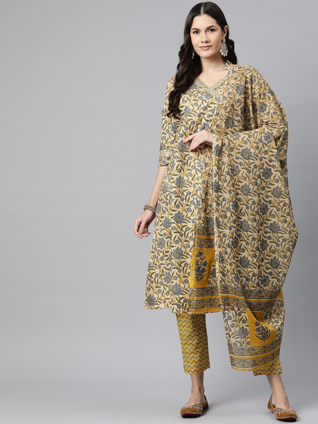 

Readiprint Floral Printed Angrakha Mirror Work Pure Cotton Kurta Set, Yellow