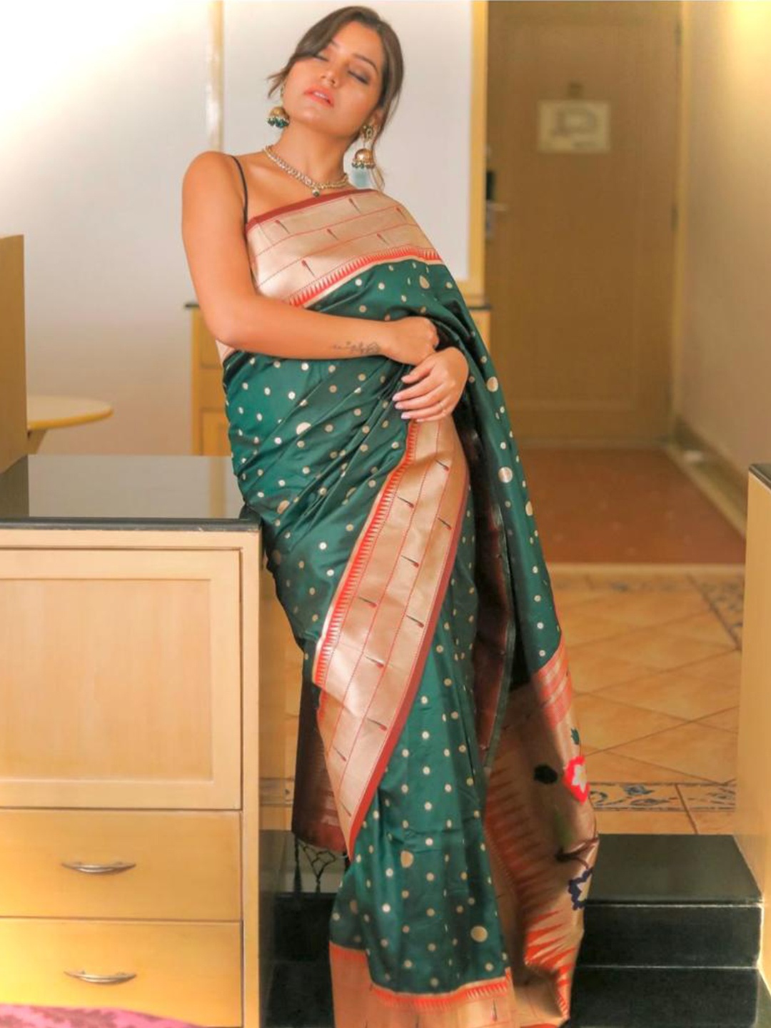 

Visit Wear Art Silk Banarasi Saree, Green