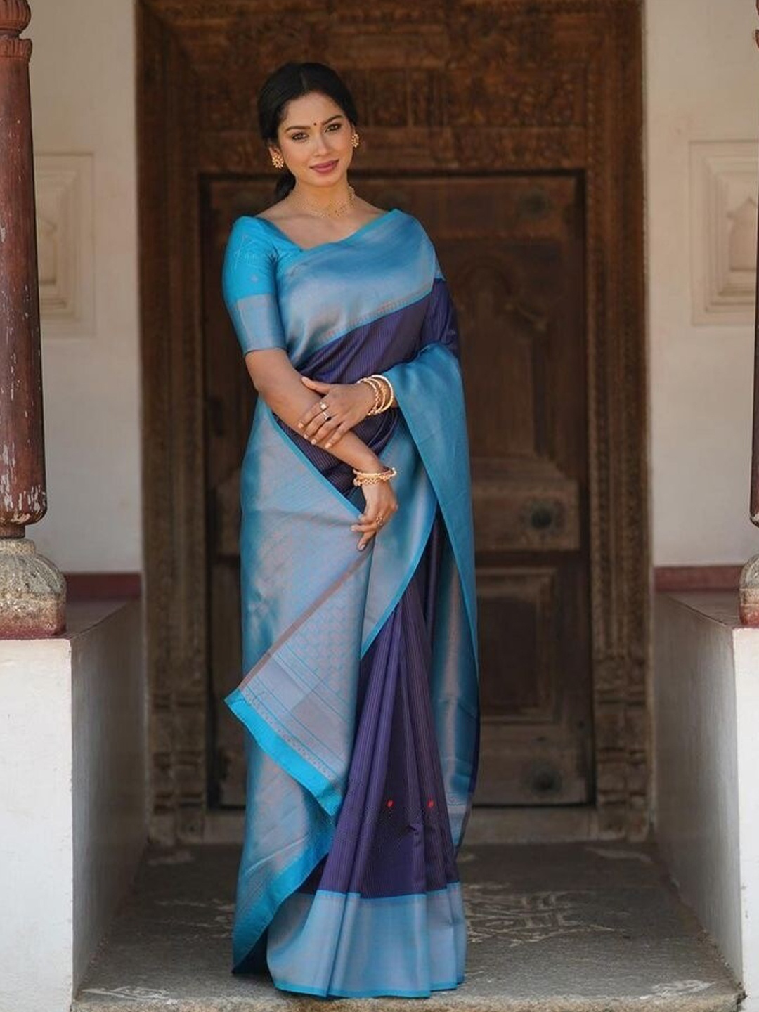 

Visit Wear Striped Zari Kanjeevaram Saree, Blue