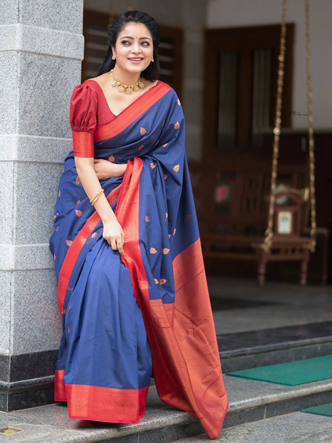 

Visit Wear Ethnic Motifs Woven Design Zari Banarasi Saree, Blue
