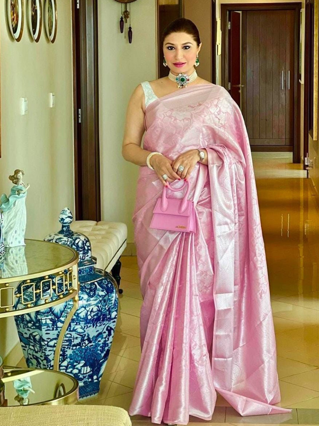 

Visit Wear Woven Design Art Silk Zari Kanjeevaram Saree, Pink