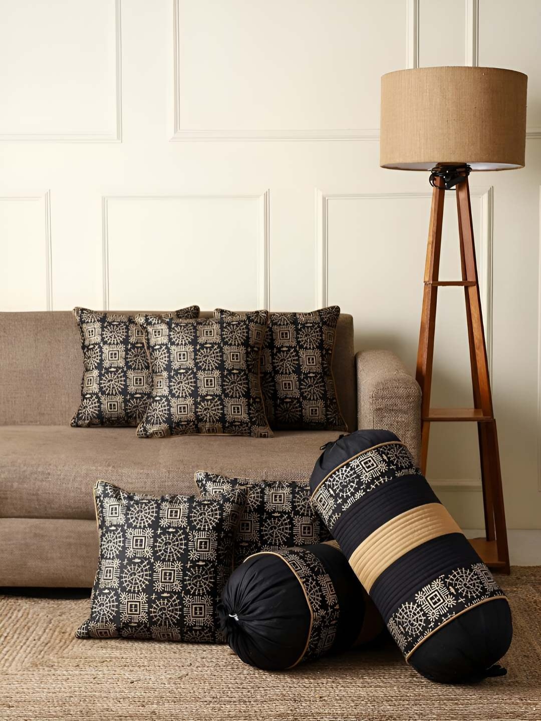 

Stuff N' Fluff Black Set of 7 Abstract Square Cushion Covers