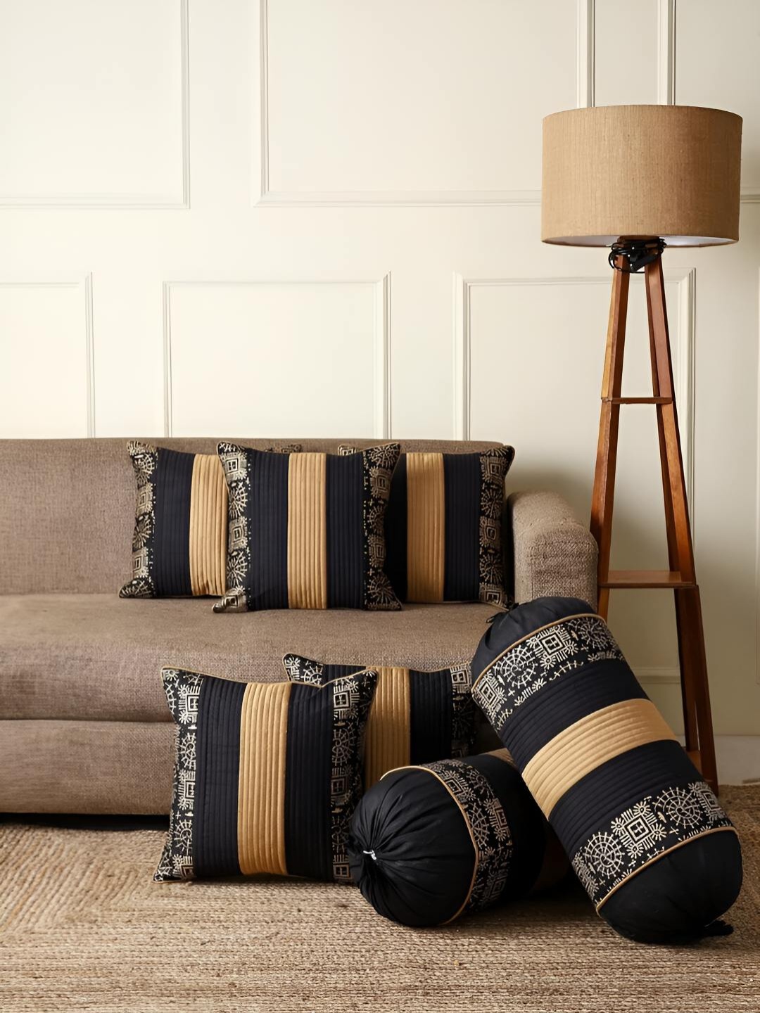 

Stuff N' Fluff Black Set of 7 Abstract Square Cushion Covers