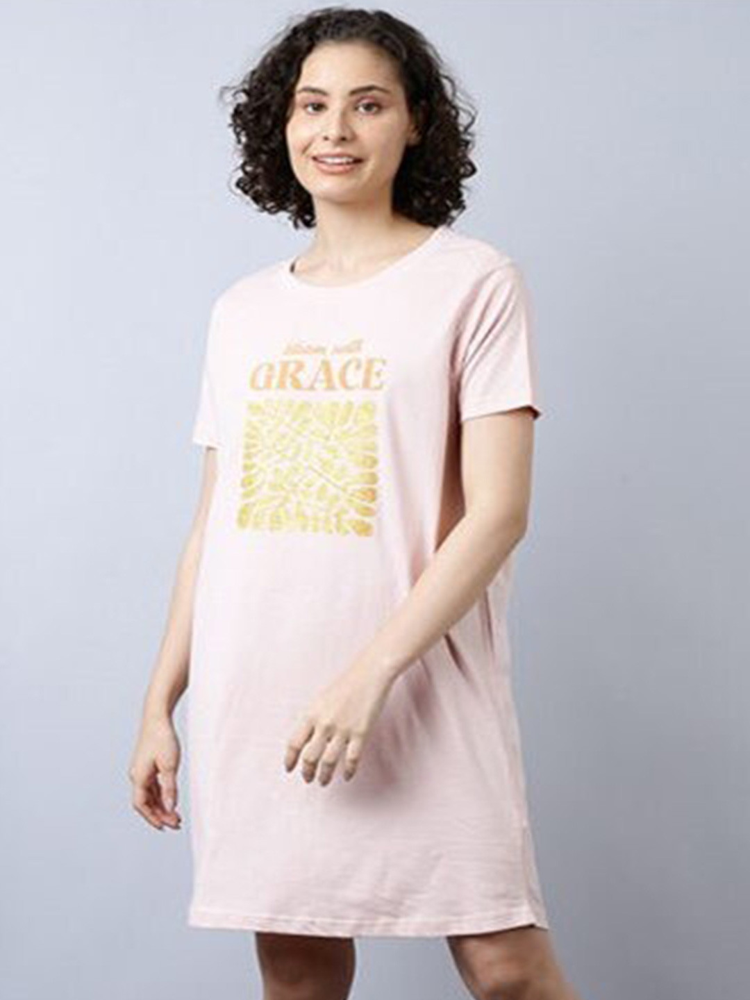 

Aila Graphic Printed Nightdress, Pink