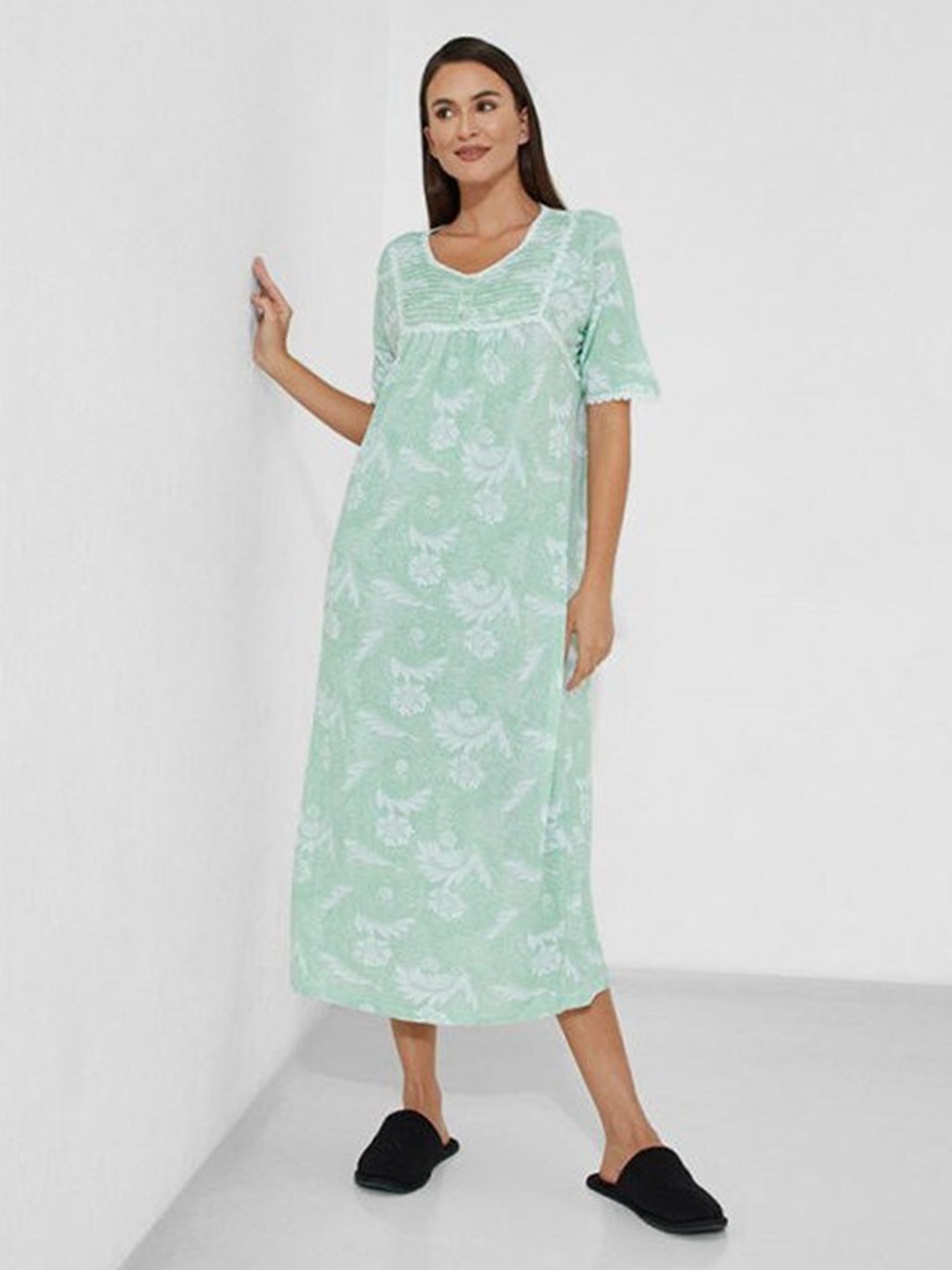 

Aila Floral Printed Midi Nightdress, Green