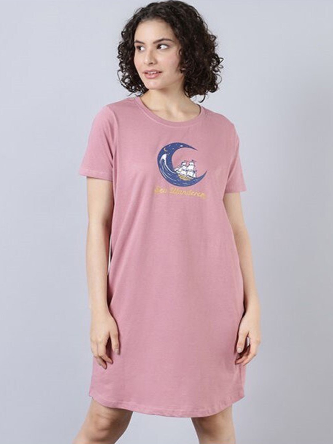 

Aila Graphic Printed Nightdress, Pink