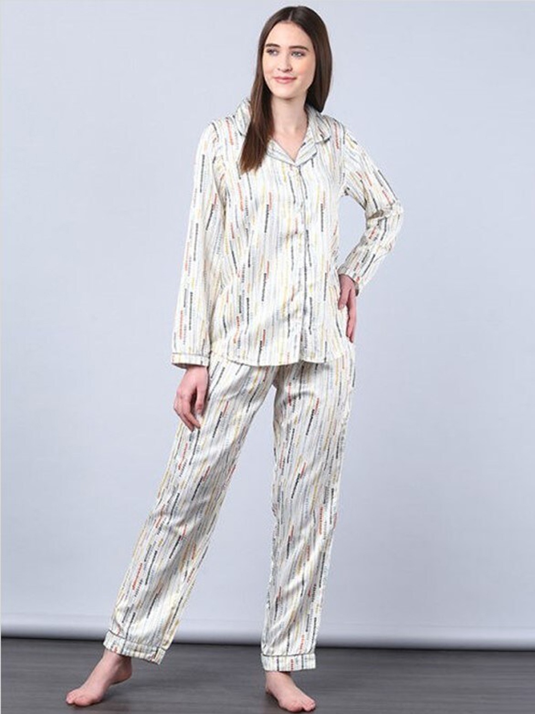 

Aila Geometric Printed Lapel Collar Long Sleeves Night Suit, Off white