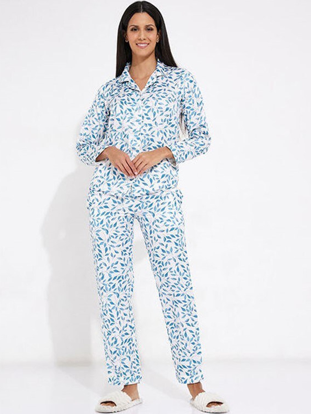 

Aila Floral Printed Lapel Collar Long Sleeves Night Suit, White