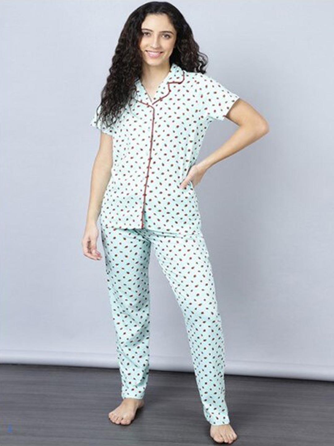 

Aila Floral Printed Night suit, Blue