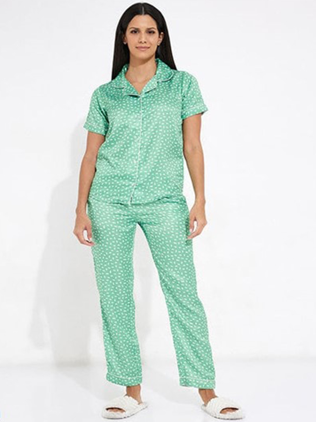 

Aila Conversational Printed Pure Cotton Night suit, Green