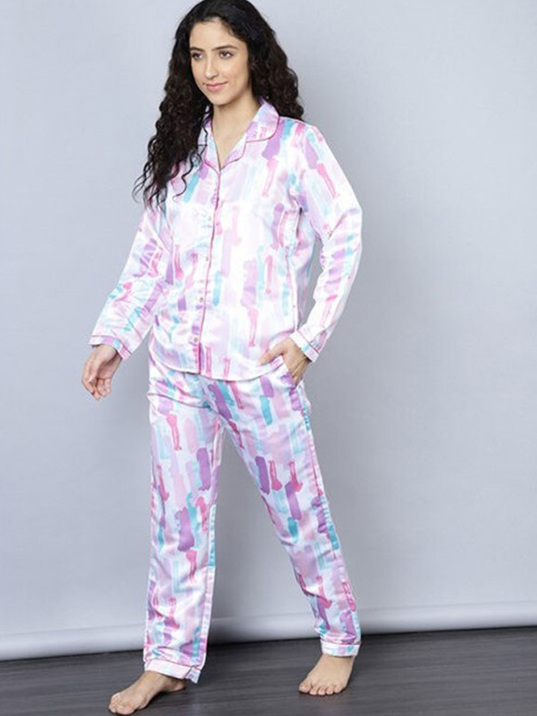 

Aila Abstract Printed Pure Cotton Night suit, White