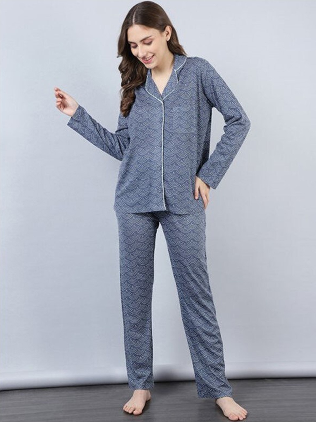 

Aila Conversational Printed Night Suit, Grey