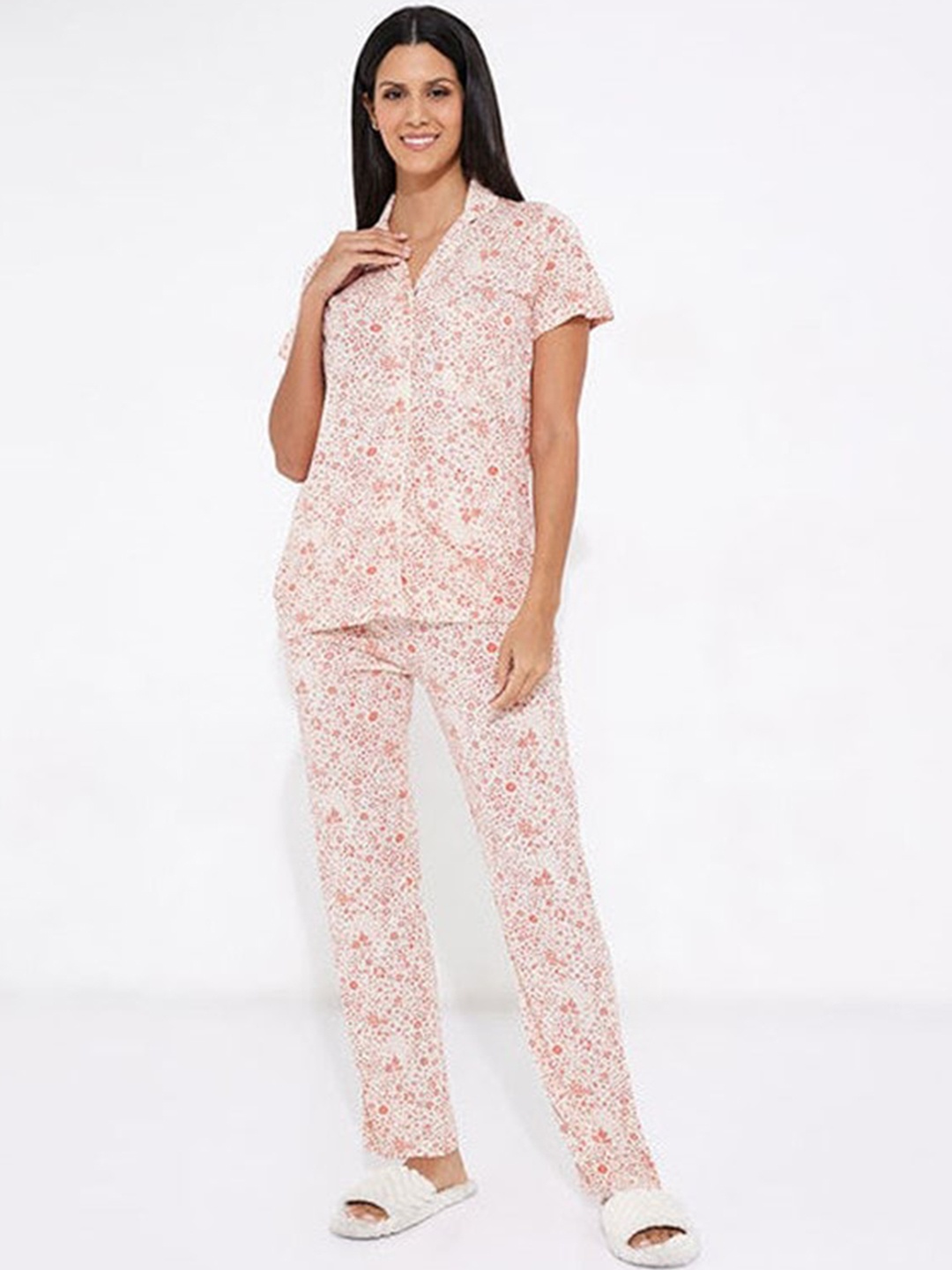 

Aila Floral Printed Night suit, Off white