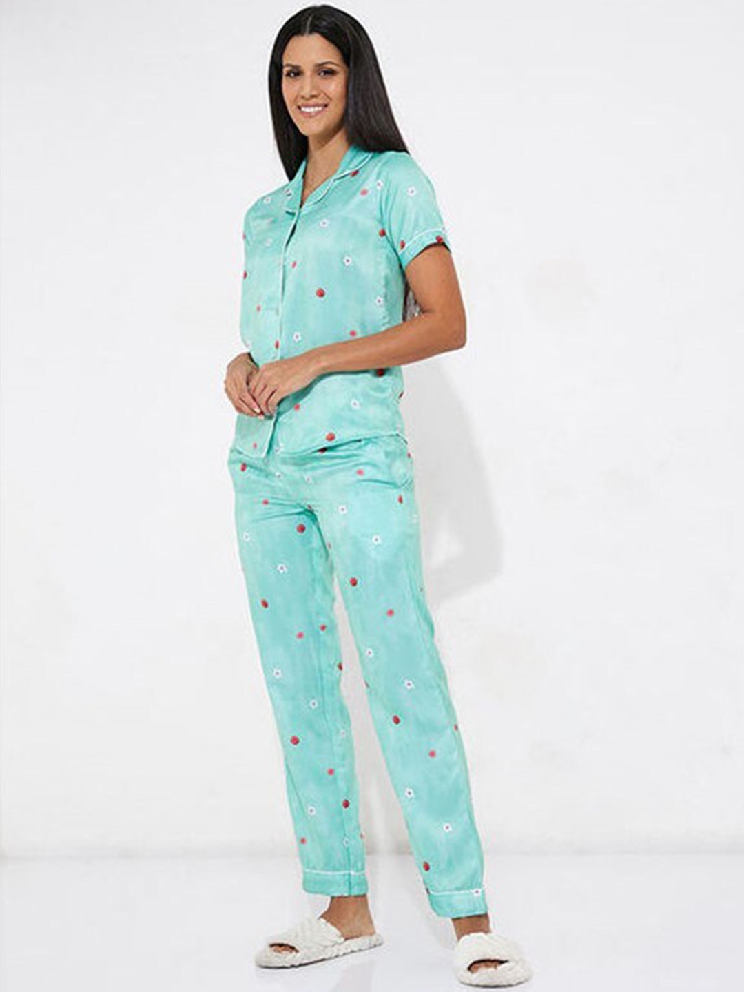 

Aila Floral Printed Lapel Collar Night suit, Blue