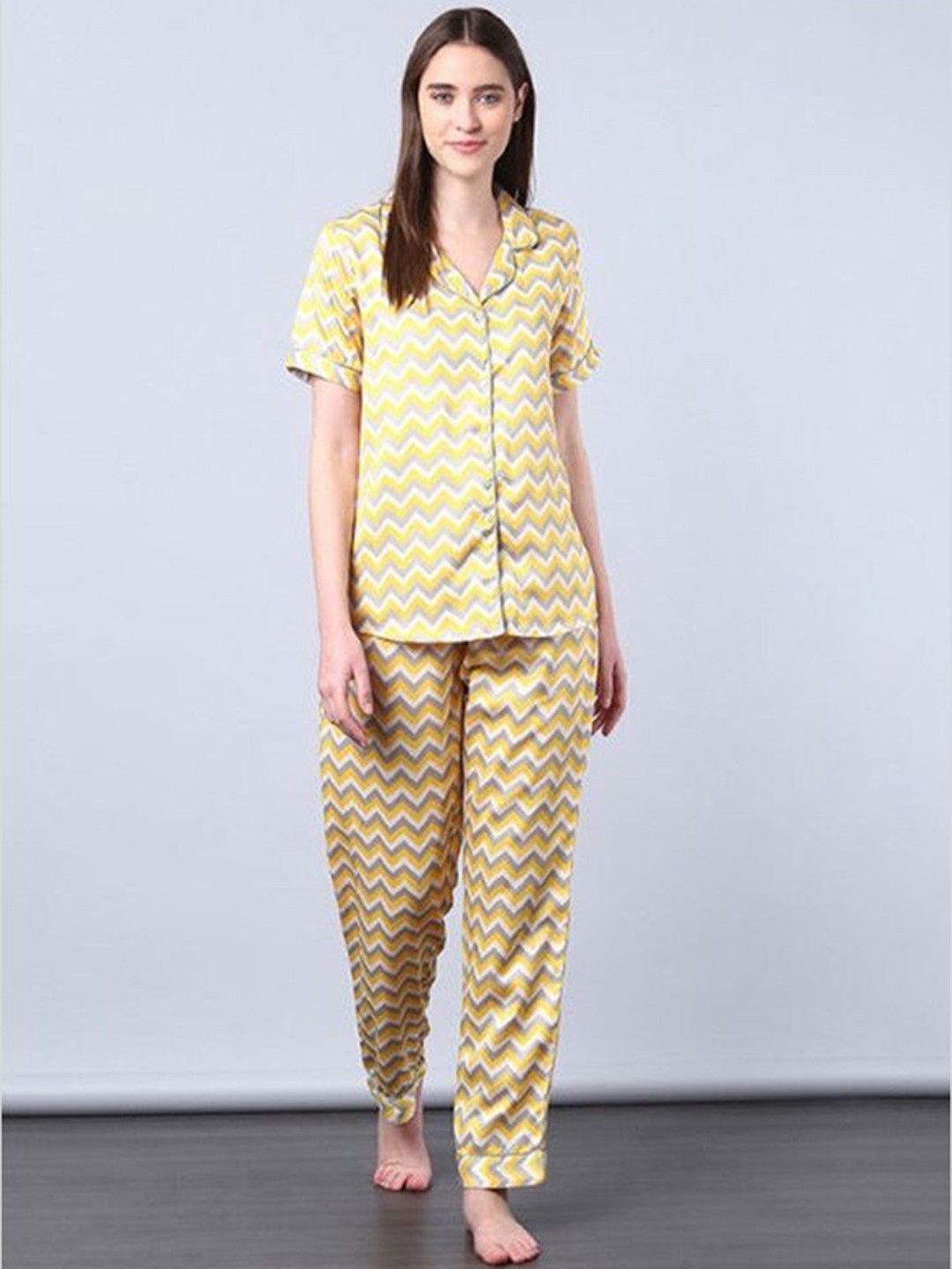 

Aila Chevron Printed Lapel Collar Night Suit, Yellow