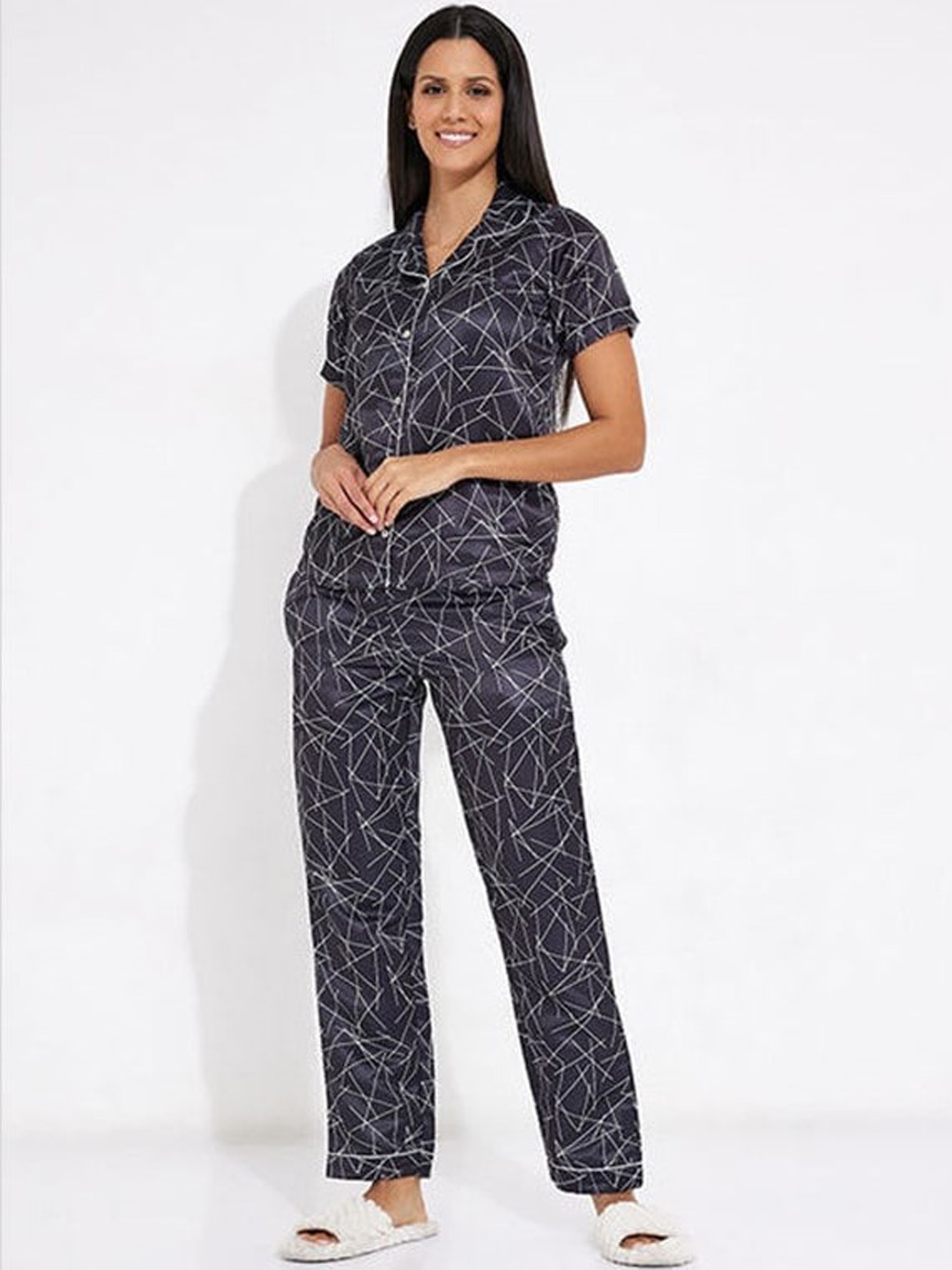 

Aila Geometric Printed Lapel Collar Pure Cotton Night Suit, Black