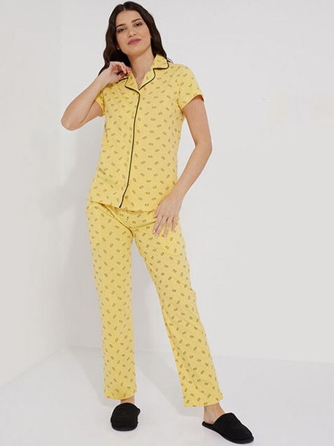 

Aila Conversational Printed Lapel Collar Night suit, Yellow