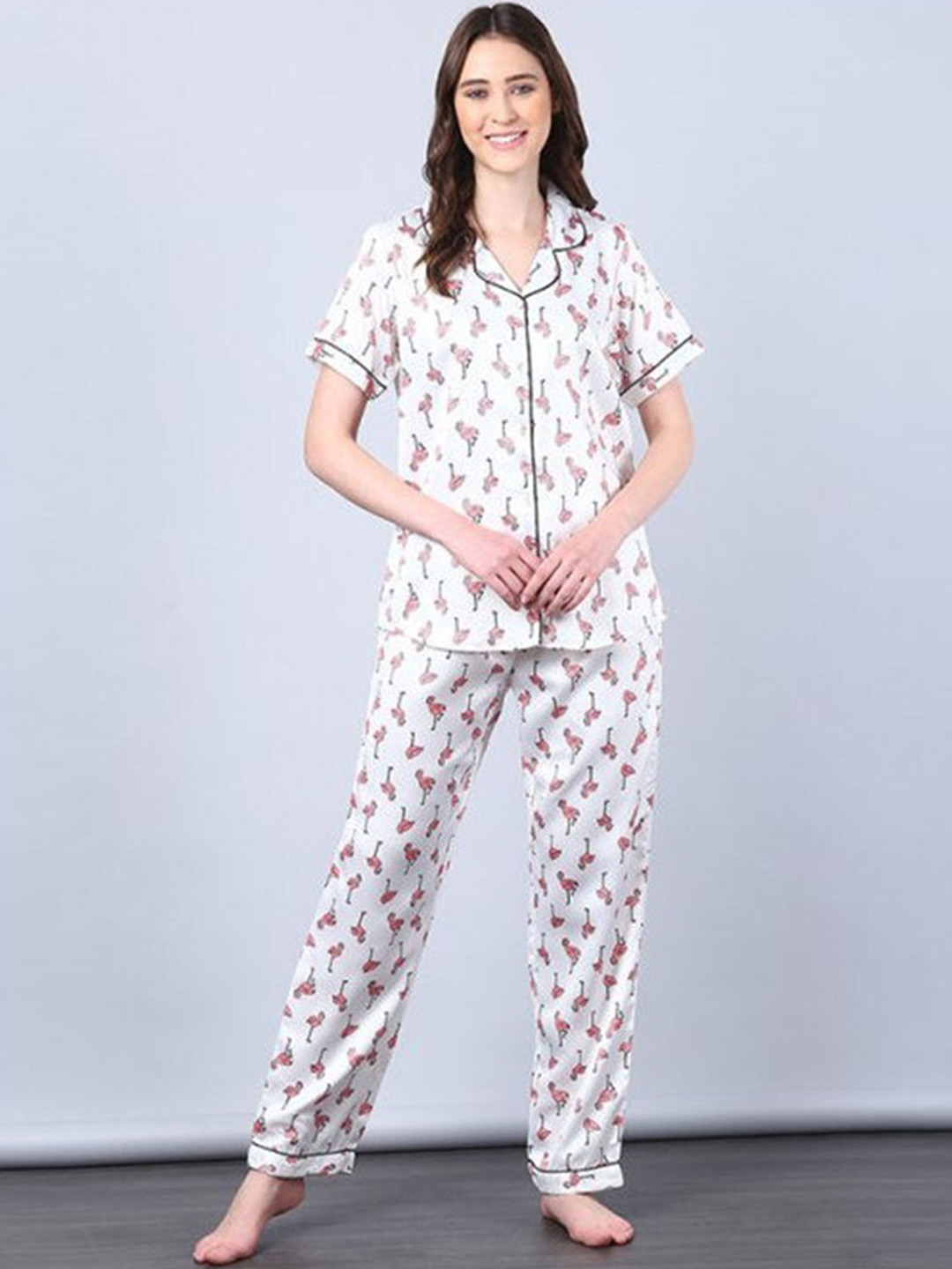 

Aila Graphic Printed Lapel Collar Night suit, White