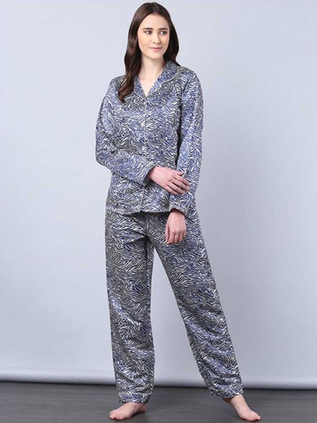 

Aila Abstract Printed Pure Cotton Night suit, Blue