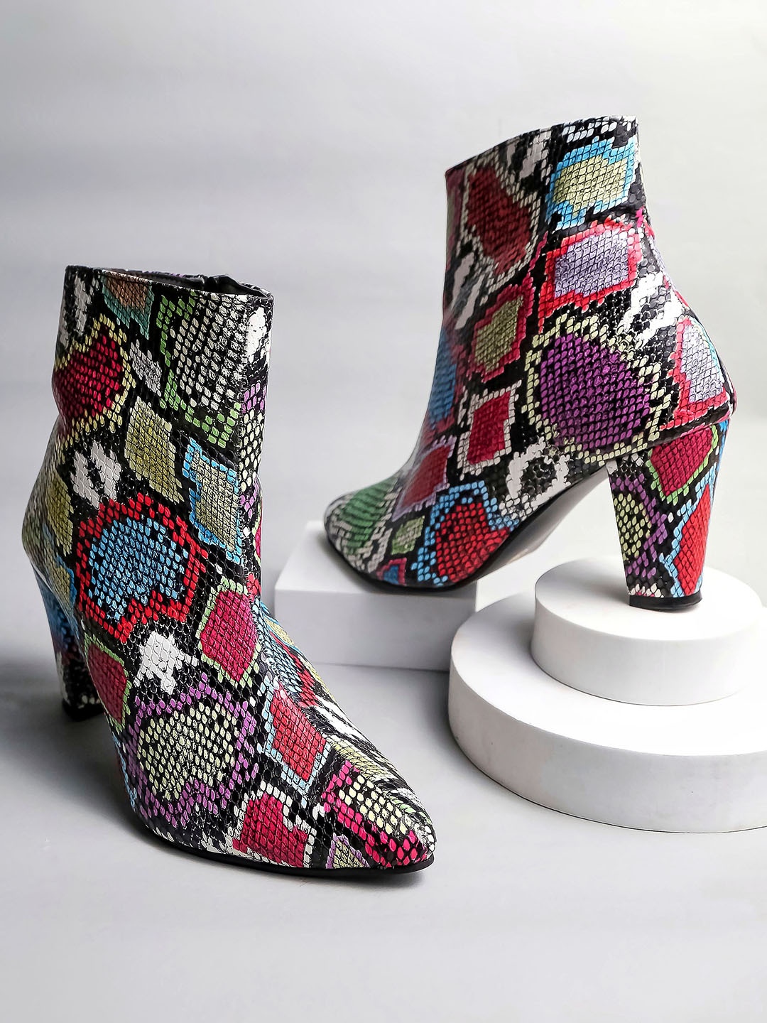 

Brauch Women Mid Top Printed Pointed Toe Block Heel Regular Boots, Purple