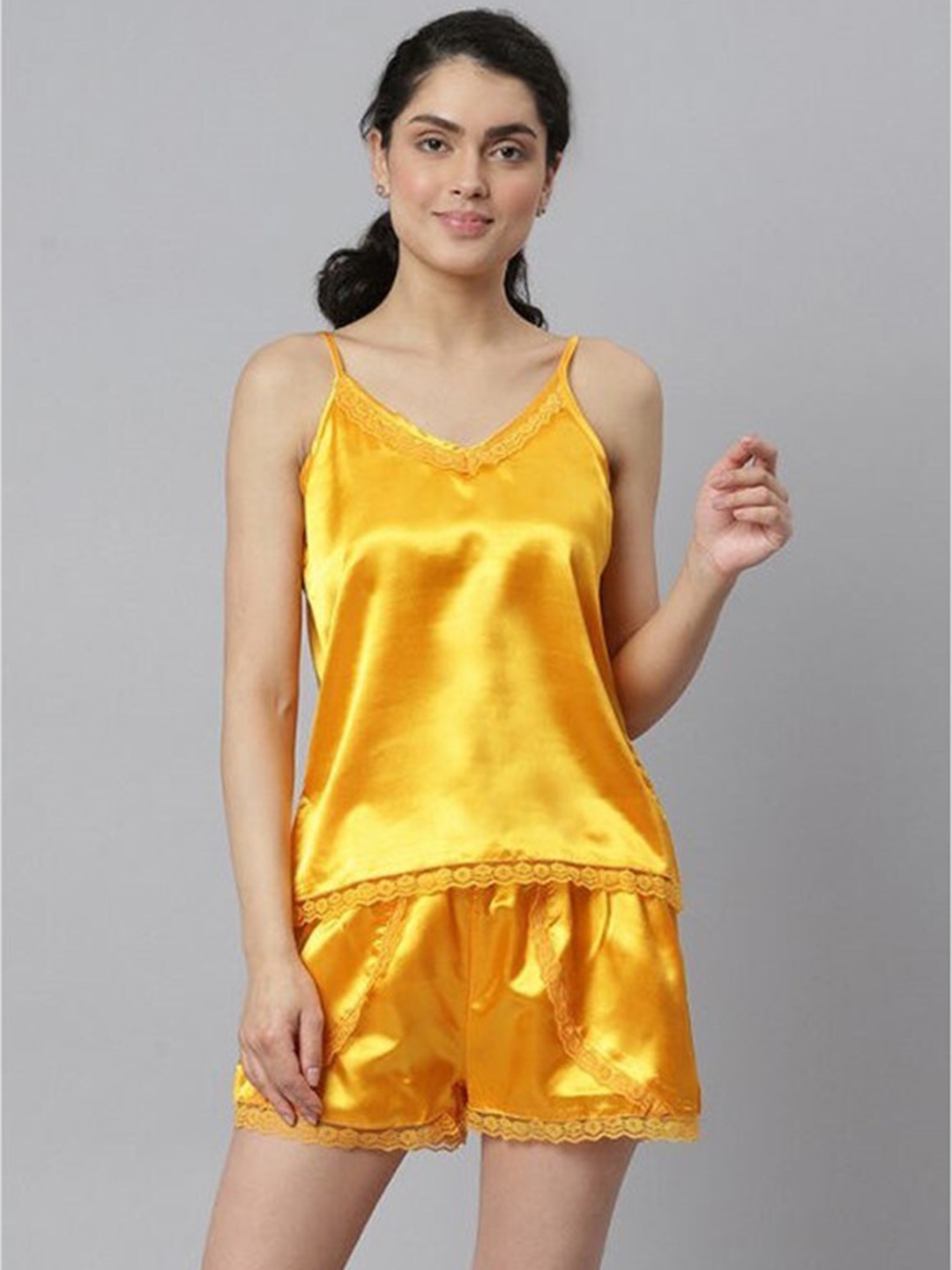 

Aila Pure Cotton Night suit, Yellow