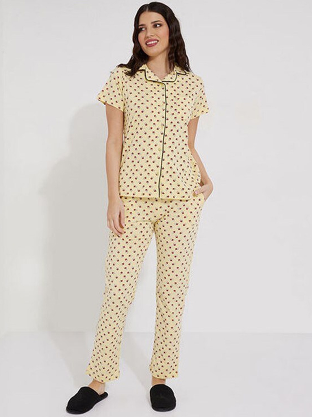 

Aila Geometric Printed Lapel Collar Pure Cotton Shirt With Pyjamas, Yellow