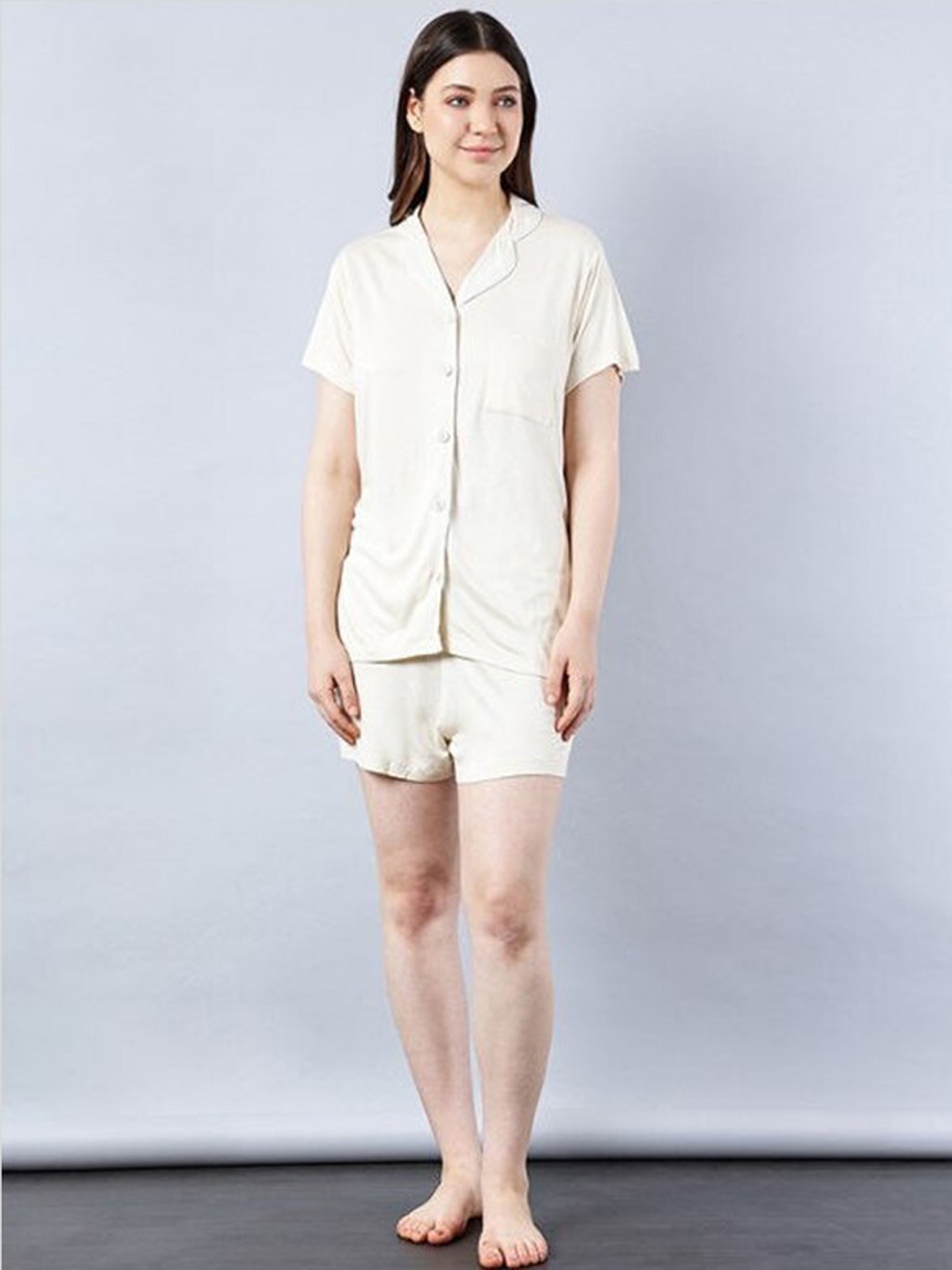 

Aila Lapel Collar Night Suit, Yellow