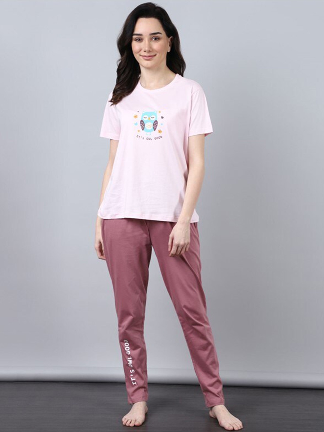

Aila Graphic Printed Pure Cotton Night suit, Peach