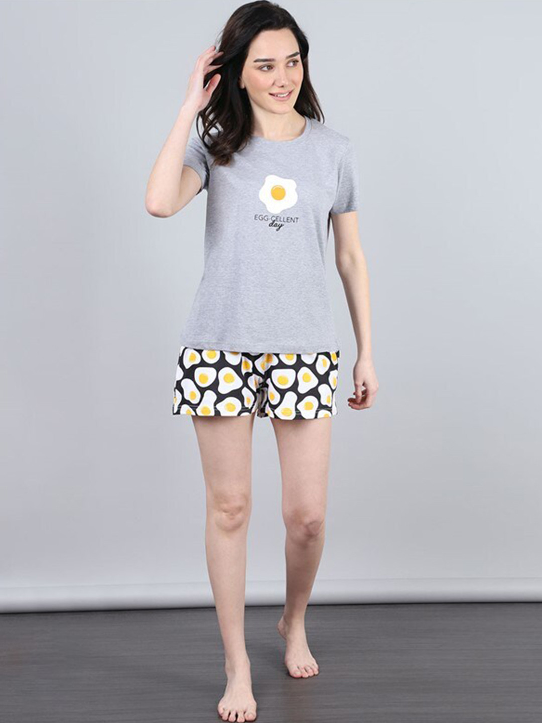 

Aila Graphic Printed Pure Cotton T-shirt With Shorts, Grey