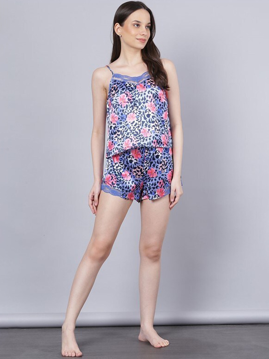 

Aila Floral Printed Night suit, Blue