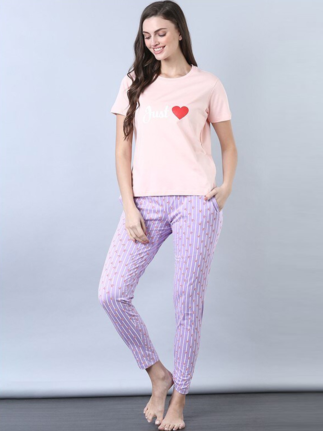 

Aila Conversational Printed Pure Cotton Night suit, Peach