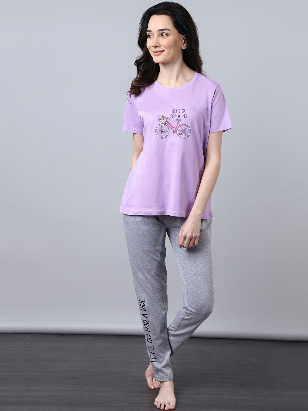 

Aila Graphic Printed Night Suit, Purple