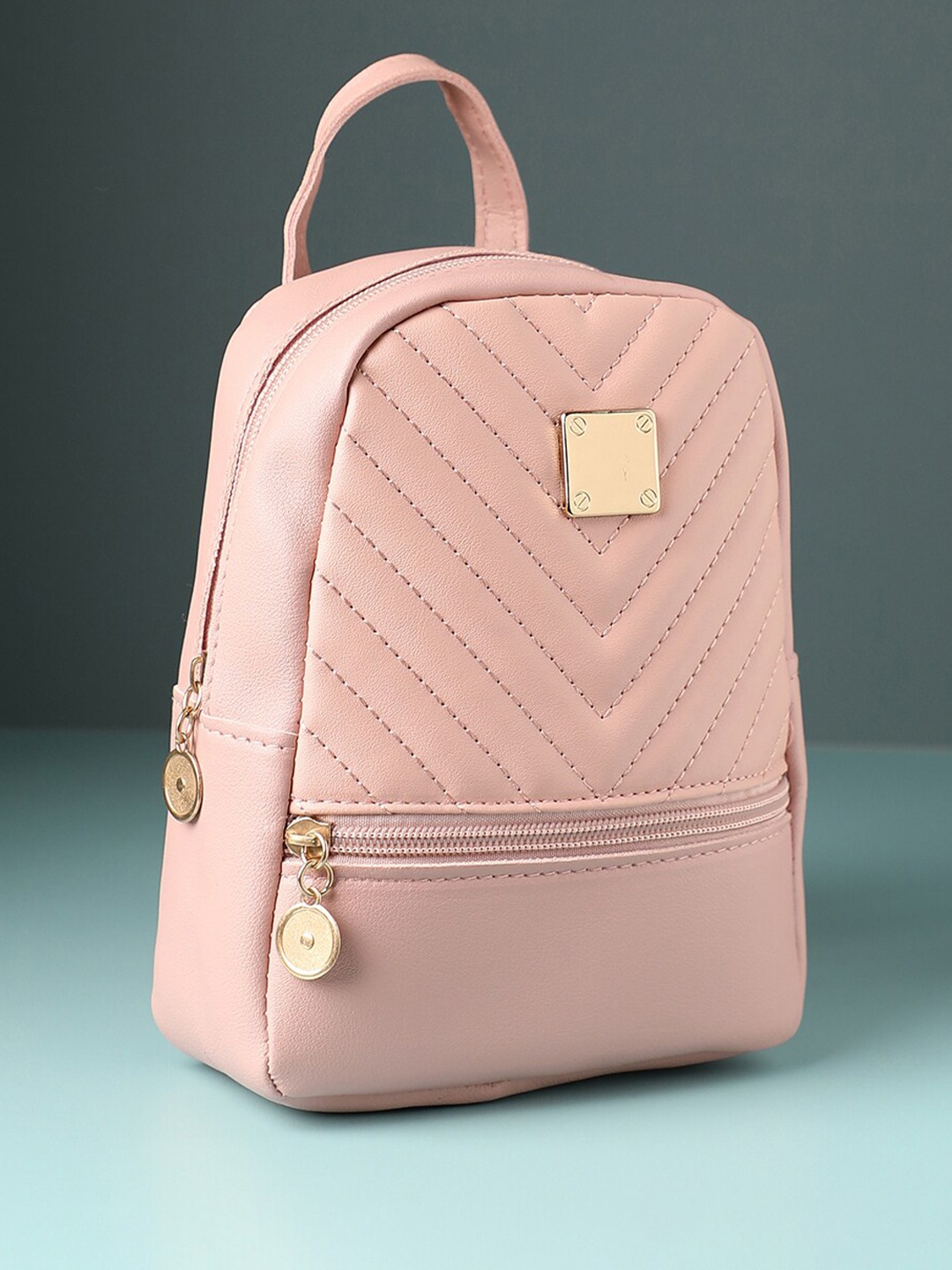 

HAUTE SAUCE by Campus Sutra Quilted Backpack Up To 20L, Pink