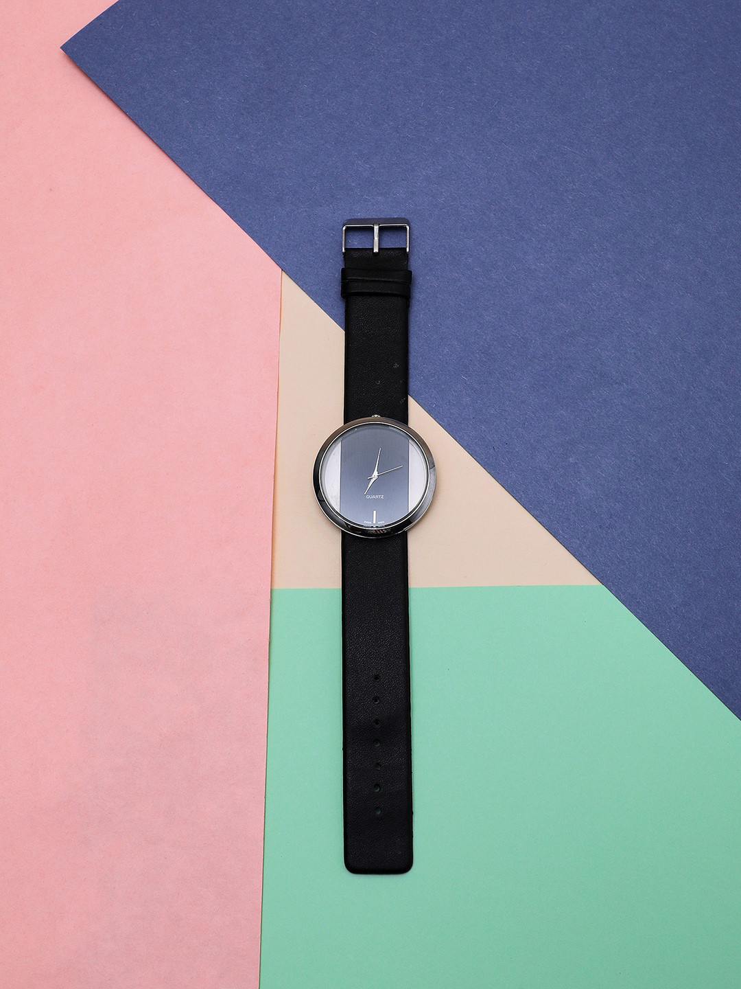 

HAUTE SAUCE by Campus Sutra Women Leather Straps Analogue Watch AWH23_HSWC1016, Black